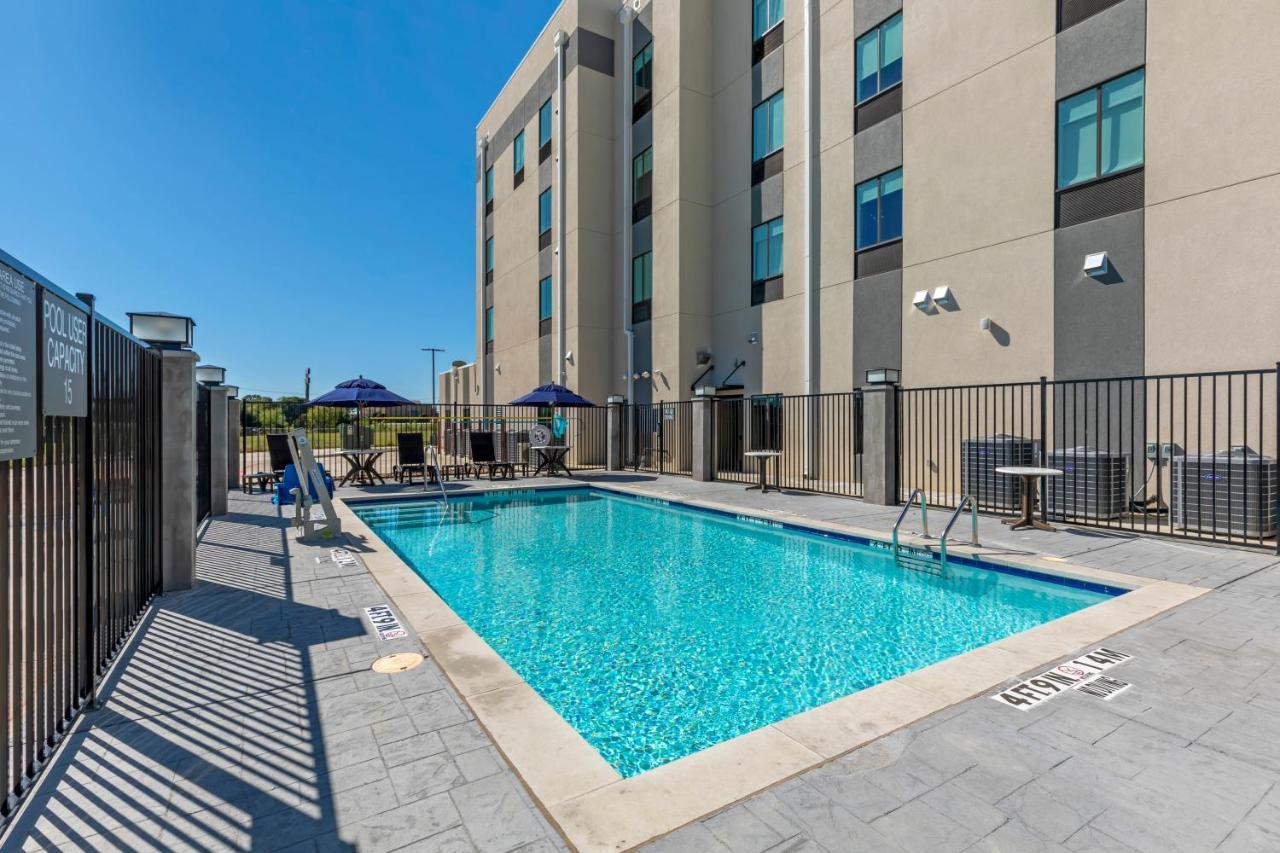 Comfort Inn & Suites Balch Springs - Se Dallas Dış mekan fotoğraf